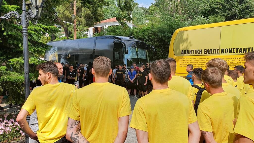 ΑΕΚ: Μήνυμα στήριξης από οπαδούς για τη νέα σεζόν (photos)
