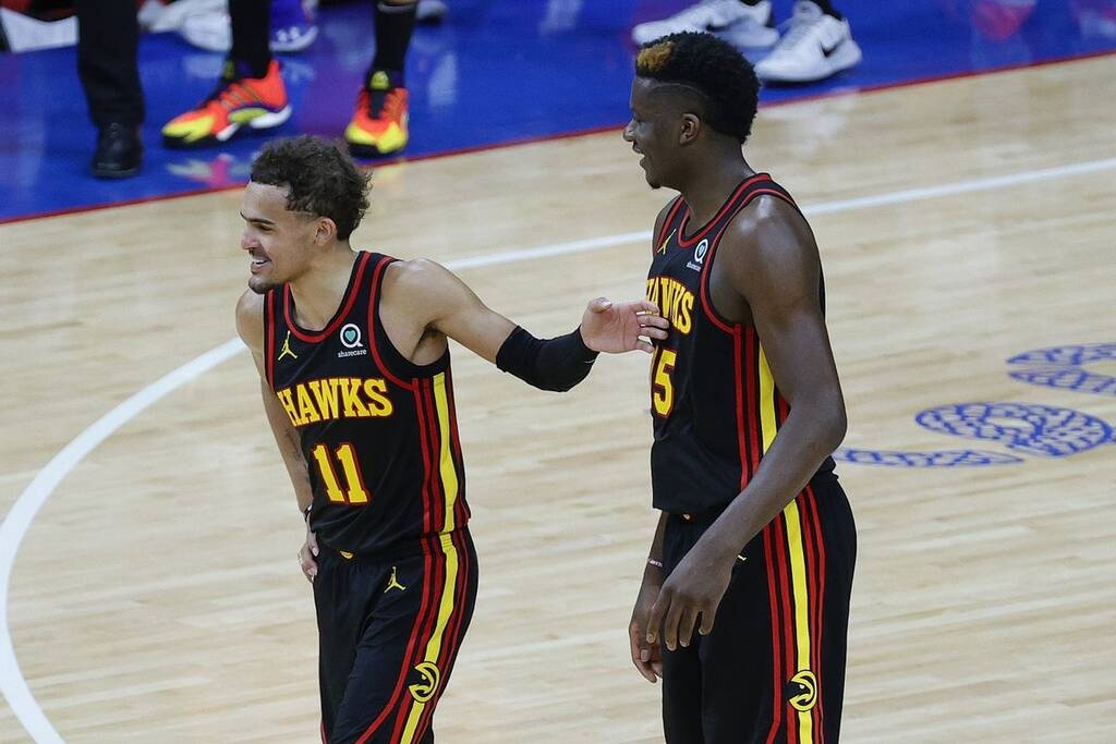 NBA: Απίθανοι Χοκς απέναντι στους Σίξερς (photos+video)