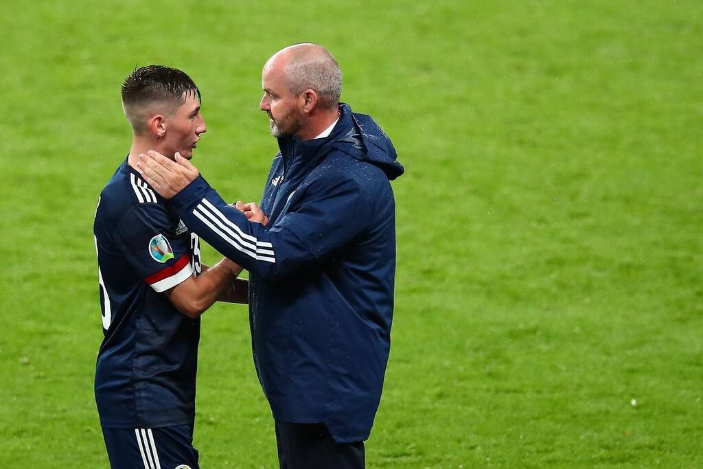 Euro 2020: Θετικός στον κορονοϊό ο Γκίλμουρ