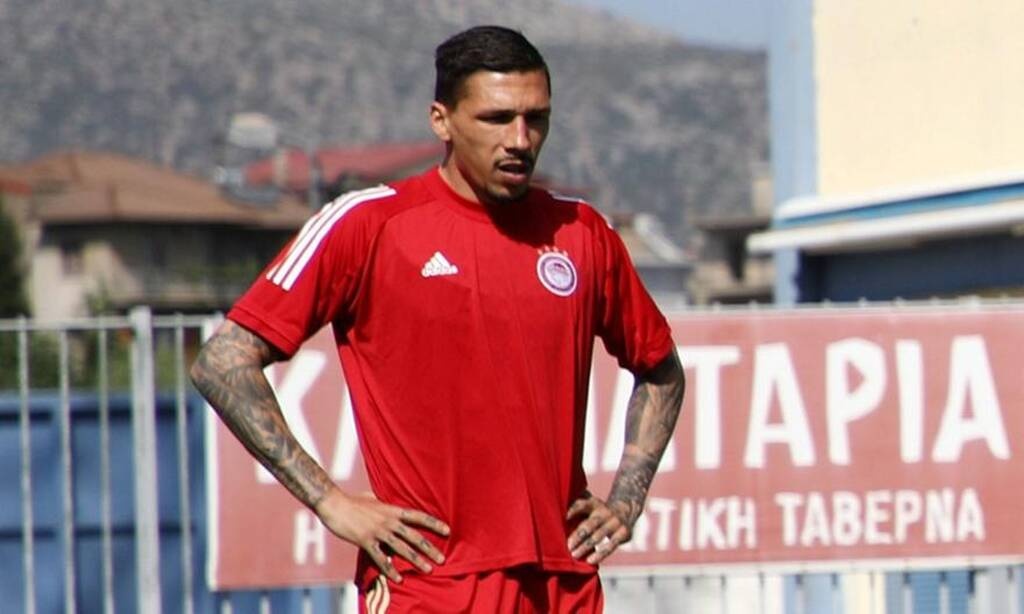 Ολυμπιακός: Τα δεδομένα για Χολέμπας και... αριστερά