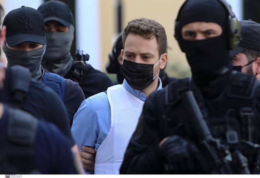 Γλυκά Νερά: Στη φυλακή ο Μπάμπης Αναγνωστόπουλος - Οργή στο πανελλήνιο για το δολοφόνο της Καρολάιν