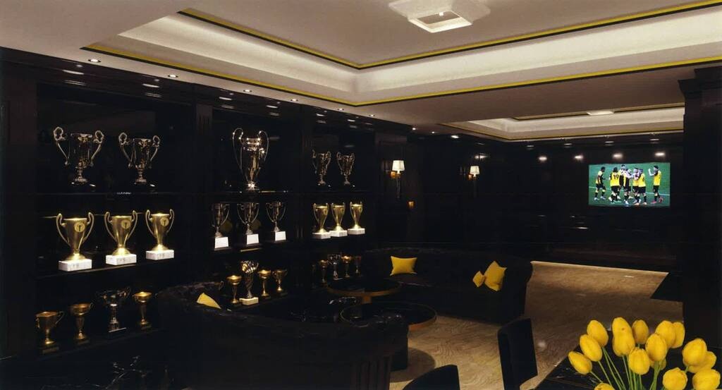 ΑΕΚ: Τρομερές εικόνες από το BAR LOUNGE στις σουίτες της «Αγιά-Σοφιάς» (photos)