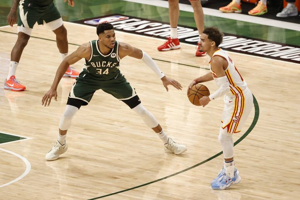NBA: Η μυθική εμφάνιση του Τρέι Γιανγκ (photos+video)