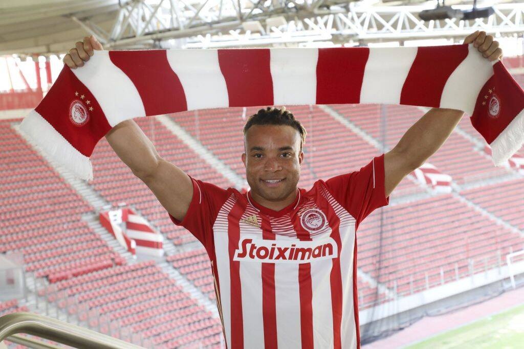 Ολυμπιακός: Πεινασμένος για τίτλους ο Κουντέ (video+photos)