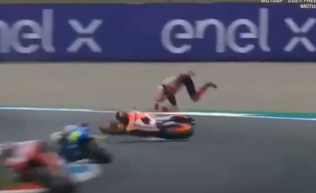 Τρομακτικό ατύχημα στο MotoGP - «Πάγωσαν» όλοι με τον Μαρκ Μάρκεθ (photos+video)΄