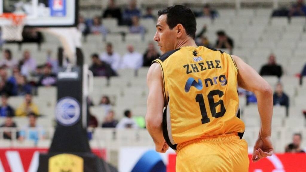 Νίκος Ζήσης: Ανακοίνωσε το τέλος της καριέρας του