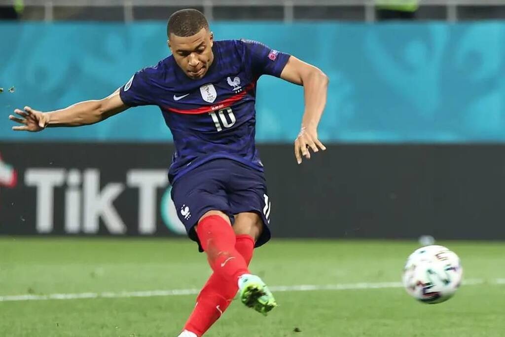 Euro 2020: Το μήνυμα του Πελέ στον Εμπαπέ - «Ψηλά το κεφάλι» (photos)
