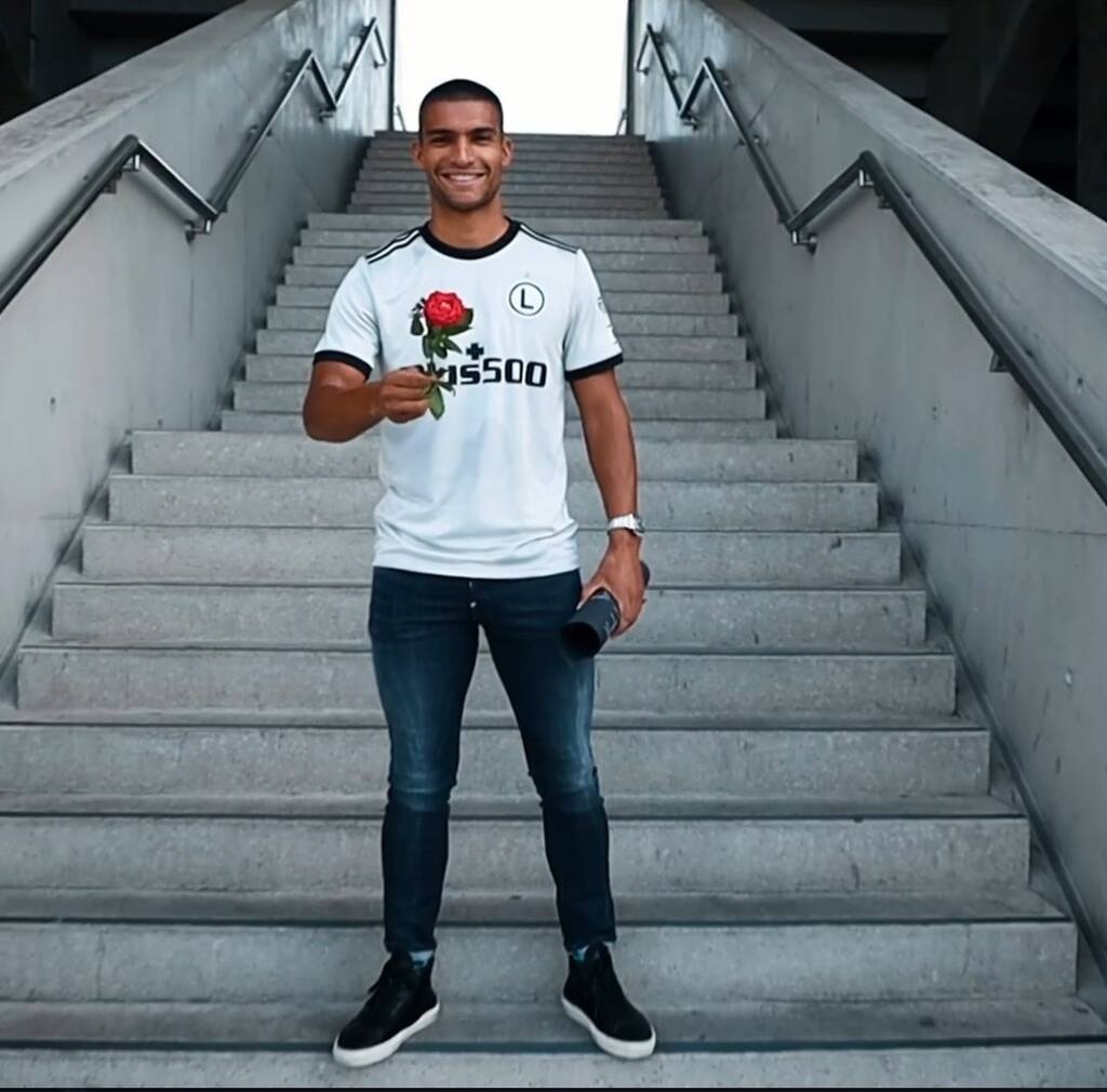 Άρης: Ανακοίνωσε Ρόουζ με τριαντάφυλλο Guns n’ Roses η Λέγκια Βαρσοβίας! (video+photos)