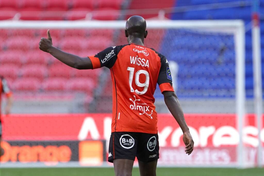 Αδιανόητο: Παίκτης δέχτηκε επίθεση με καυστικό υγρό από γυναίκα (photos)