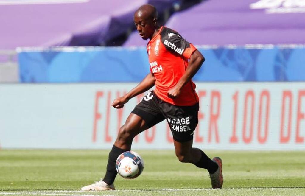 Αδιανόητο: Παίκτης δέχτηκε επίθεση με καυστικό υγρό από γυναίκα (photos)