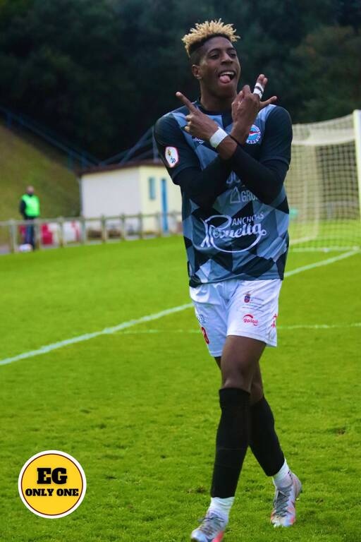 Αστέρας Τρίπολης: Έφτασε και υπογράφει ο νέος φορ (photos+video)