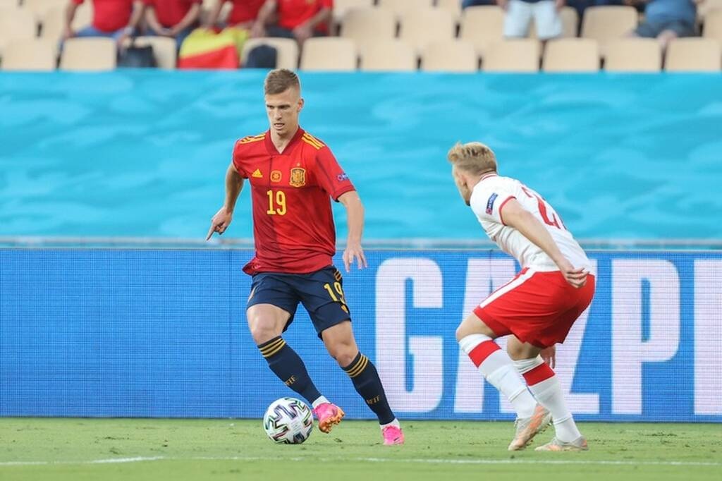 Euro 2020: Σύγκρουση χούλιγκαν απέτρεψε η αστυνομία – Βρέθηκαν μαχαίρια! (photos)
