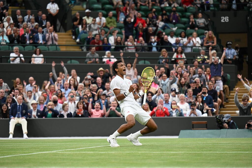 Wimbledon: Θρίλερ τεσσάρων ωρών και νέα έκπληξη! (video+photos)