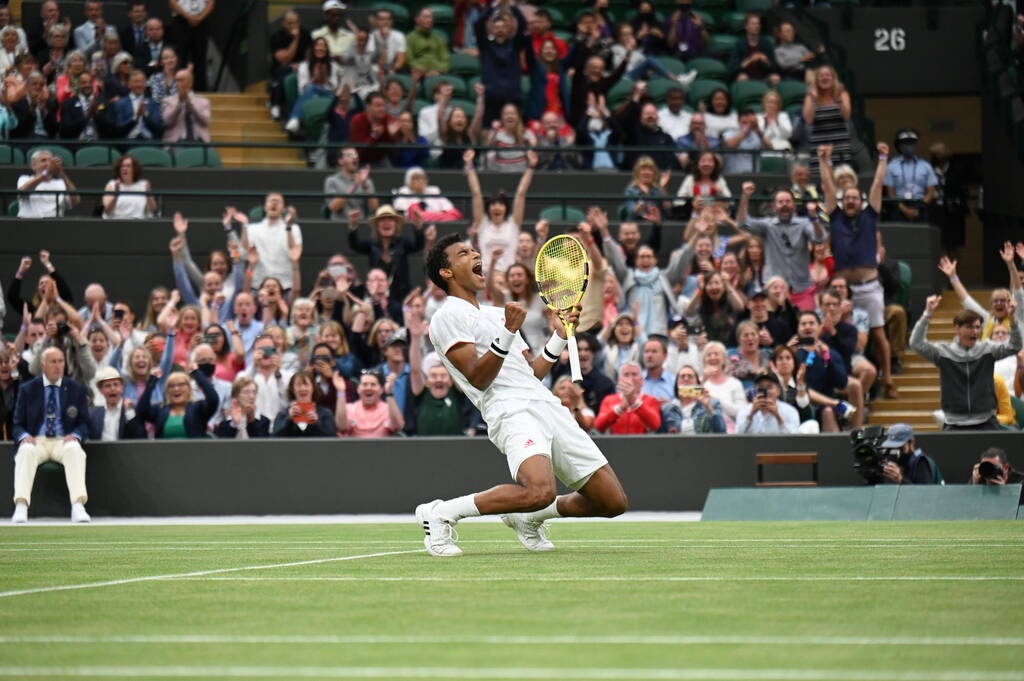 Wimbledon: Θρίλερ τεσσάρων ωρών και νέα έκπληξη! (video+photos)