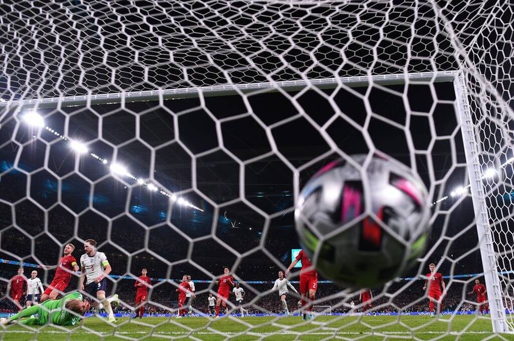 Euro 2020: Αγγλία-Δανία 2-1 – Ηφαίστειο το Γουέμπλεϊ, αμόκ για την κούπα! (video+photos)