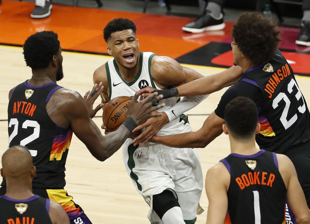 NBA: Θέλει τίτλο με τους Μπακς ο Γιάννης - Η ατάκα για τον τραυματισμό του