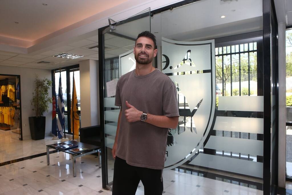 ΑΕΚ: Στα «κιτρινόμαυρα» ο Λε Ταλέκ