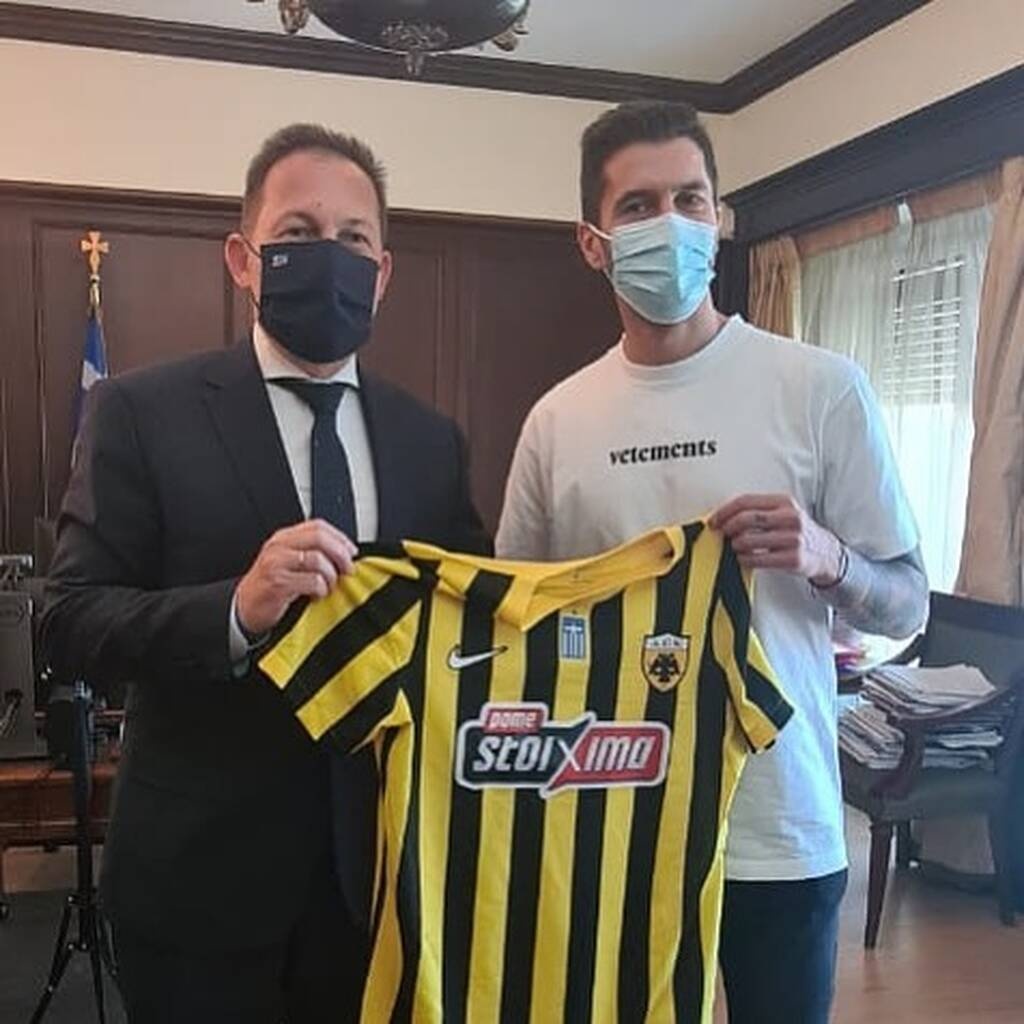 ΑΕΚ: Συνάντηση Κονέ με τον Στέλιο Πέτσα για τον κόσμο στα γήπεδα