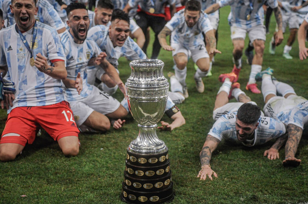Copa America: Τρέλα στην Ινδία για την κούπα της Αργεντινής (video+photos)