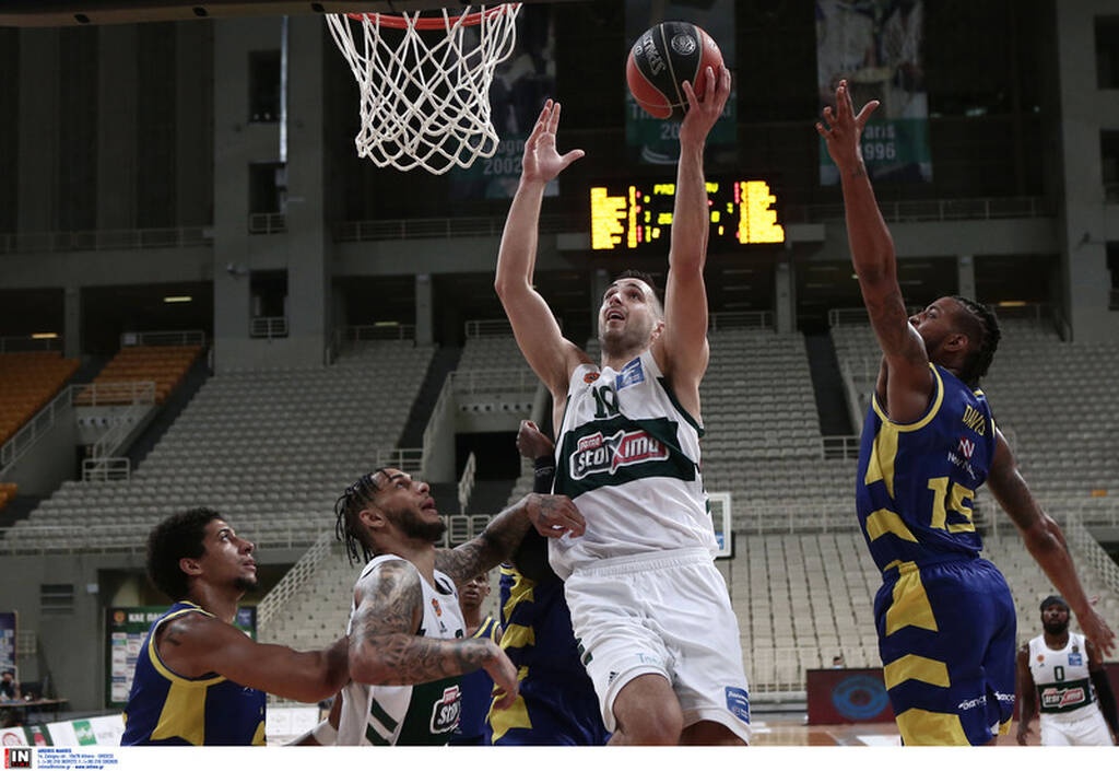 Παναθηναϊκός ΟΠΑΠ: Τα συγχαρητήρια των ποδοσφαιριστών στον Παπαπέτρου! (photos)