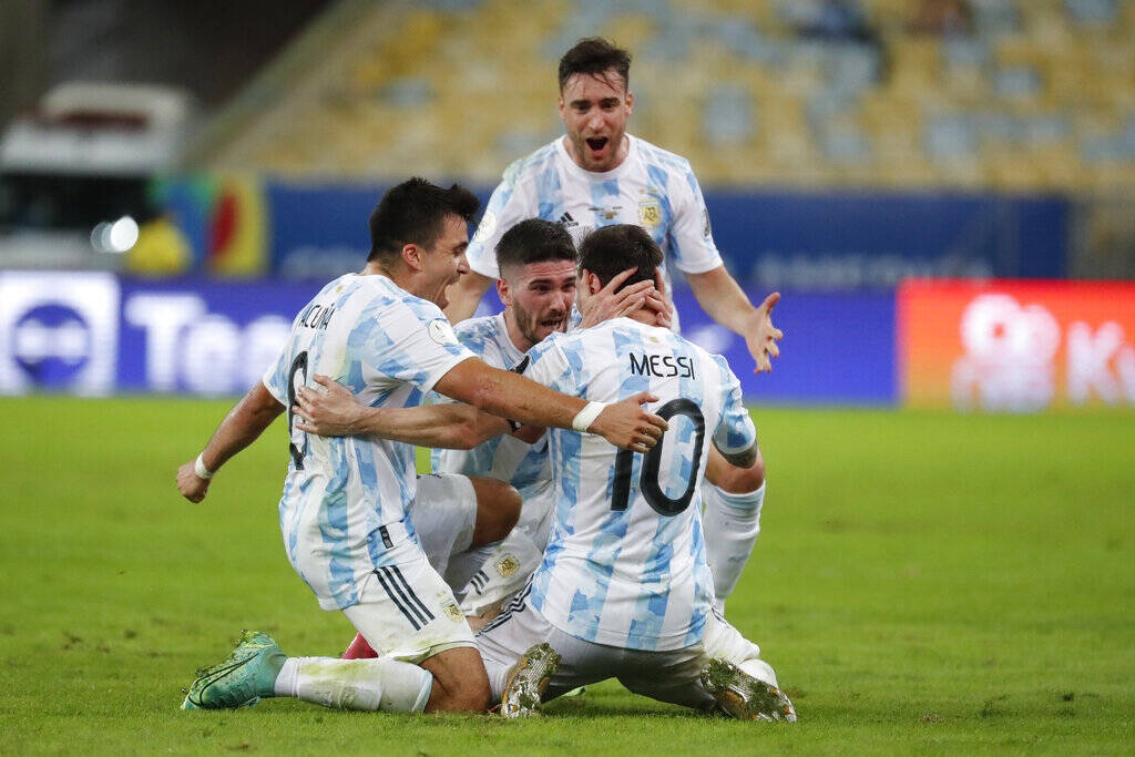 Copa America: Τρελάθηκε με την κούπα ο Μέσι - Έκανε βιντεοκλήση με την γυναίκα του