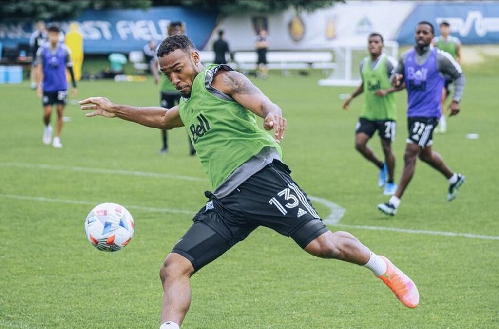 Παναιτωλικός: Φέρνει Καναδό στόπερ! (photos)