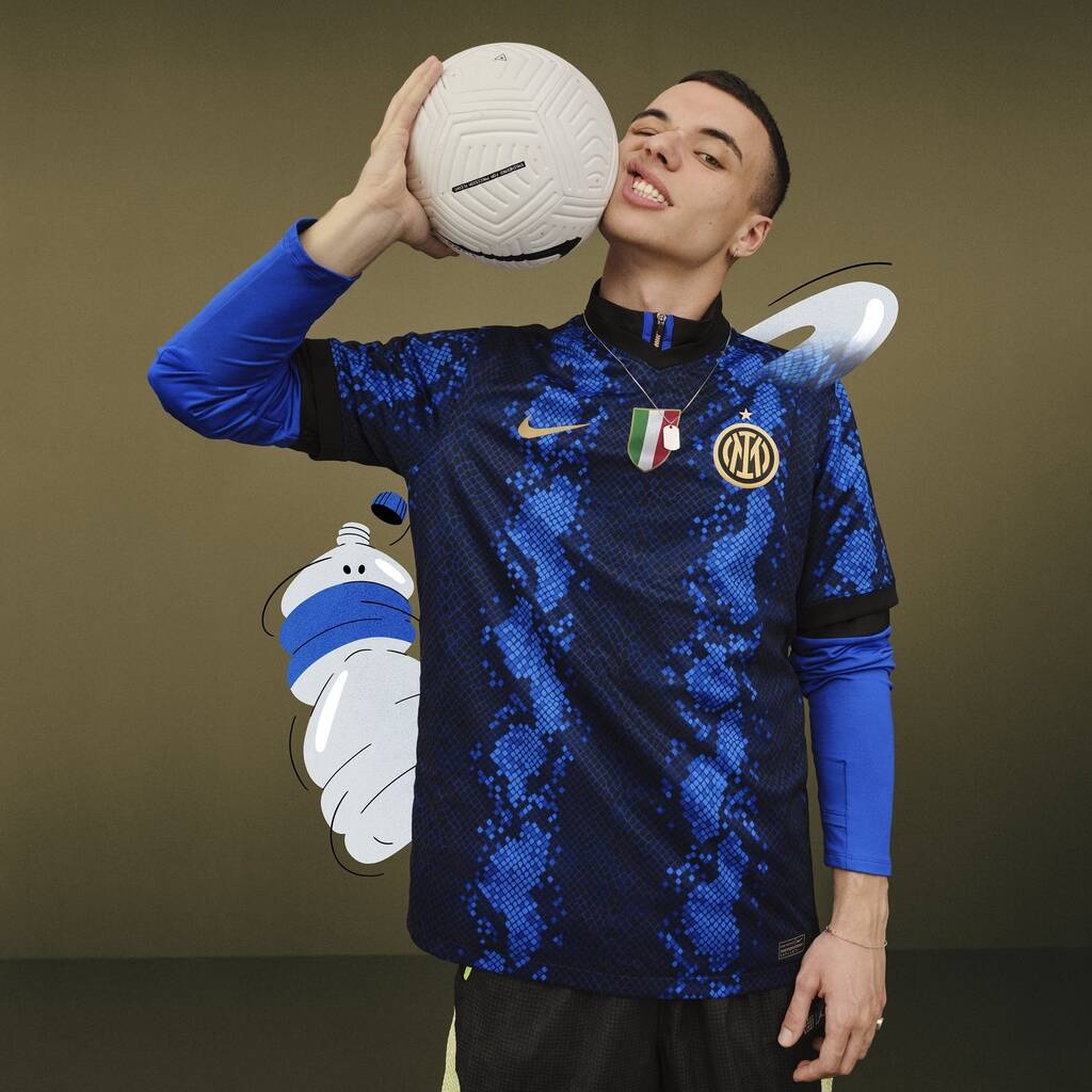 Το... φίδι της Ίντερ - Σαρώνει η νέα φανέλα (photos)