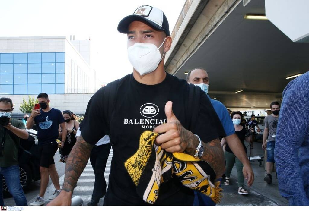 AEK: Έφτασε ο Αραούχο