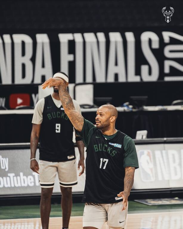 Μιλγουόκι Μπακς: Επικό βίντεο ενόψει του Game 4 των ΝΒΑ Finals (video)