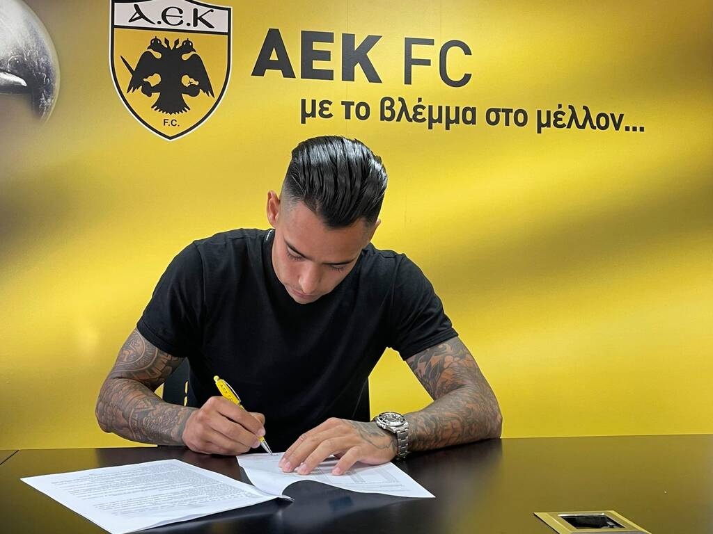 ΑΕΚ: Οι στιγμές της υπογραφής του Αραούχο (photos)
