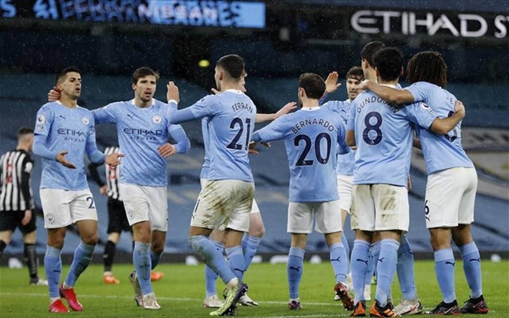 Μάντσεστερ Σίτι: Στο «σφυρί» δυο αστέρια