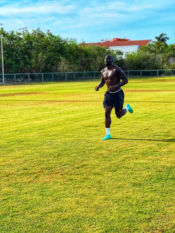 «Τρομάζει» ο Λουκάκου - Λιώνει στις προπονήσεις (photos)