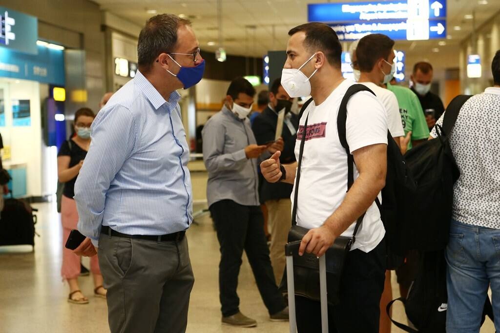 Ολυμπιακός: Στην Αθήνα η Νέφτσι για τον β’ προκριματικό (photos)
