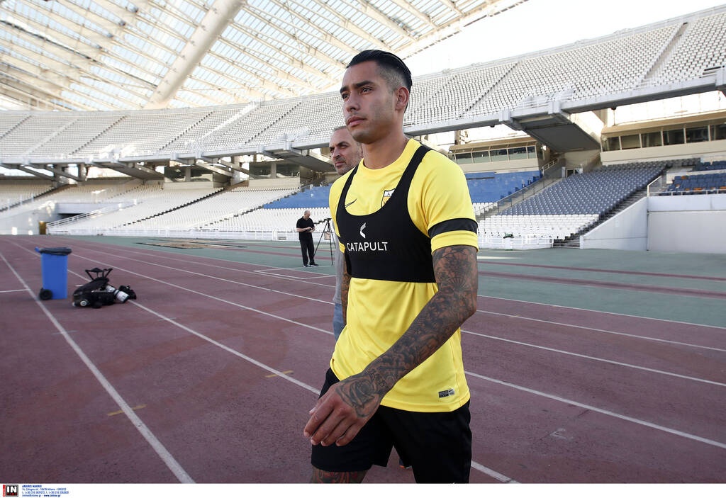AEK: Στη λίστα για την Βελέζ Αραούχο και Βράνιες