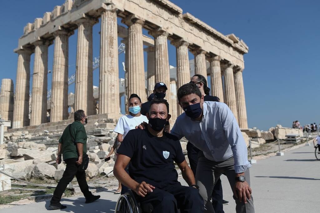 Παραολυμπιακοί Αγώνες: Στην Ακρόπολη η ελληνική αποστολή πριν το Τόκιο (photos)