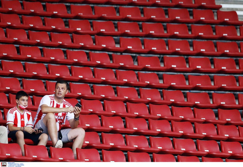 Ολυμπιακός-Νέφσι Μπακού: Ζωντάνεψε το γήπεδο – Οι οπαδοί στις εξέδρες! (photos)