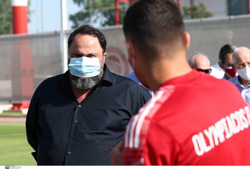 Ολυμπιακός: Αγιασμός στο Ρέντη παρουσία Μαρινάκη – «Ξεπερνάμε σαν οικογένεια τα προβλήματα»