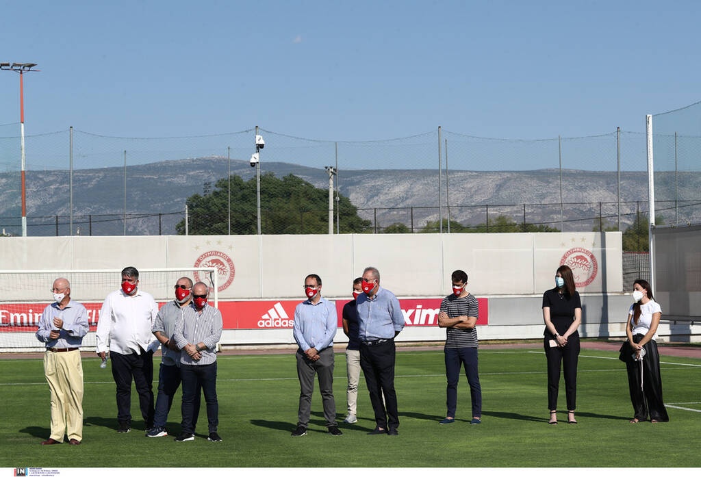 Ολυμπιακός: Αγιασμός στο Ρέντη παρουσία Μαρινάκη – «Ξεπερνάμε σαν οικογένεια τα προβλήματα»