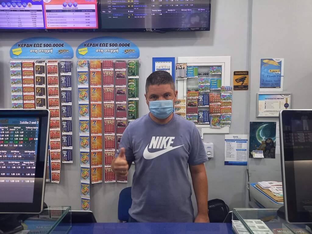 Ο Βαγγέλης Μαρκουλής, ιδιοκτήτης καταστήματος ΟΠΑΠ στα Σεπόλια