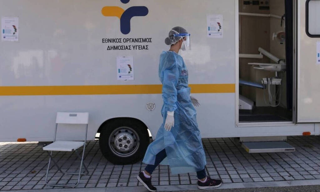 Κρούσματα σήμερα: 2.472 νέα κρούσματα, στους 133 οι διασωληνωμένοι και 8 νέοι θάνατοι