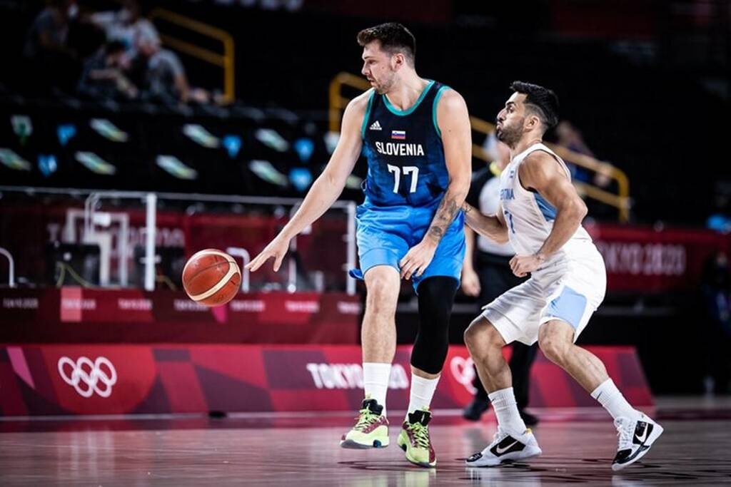 Ολυμπιακοί Αγώνες-Μπάσκετ: «Όργια» Ντόντσιτς στο α' ημίχρονο (photos+video)