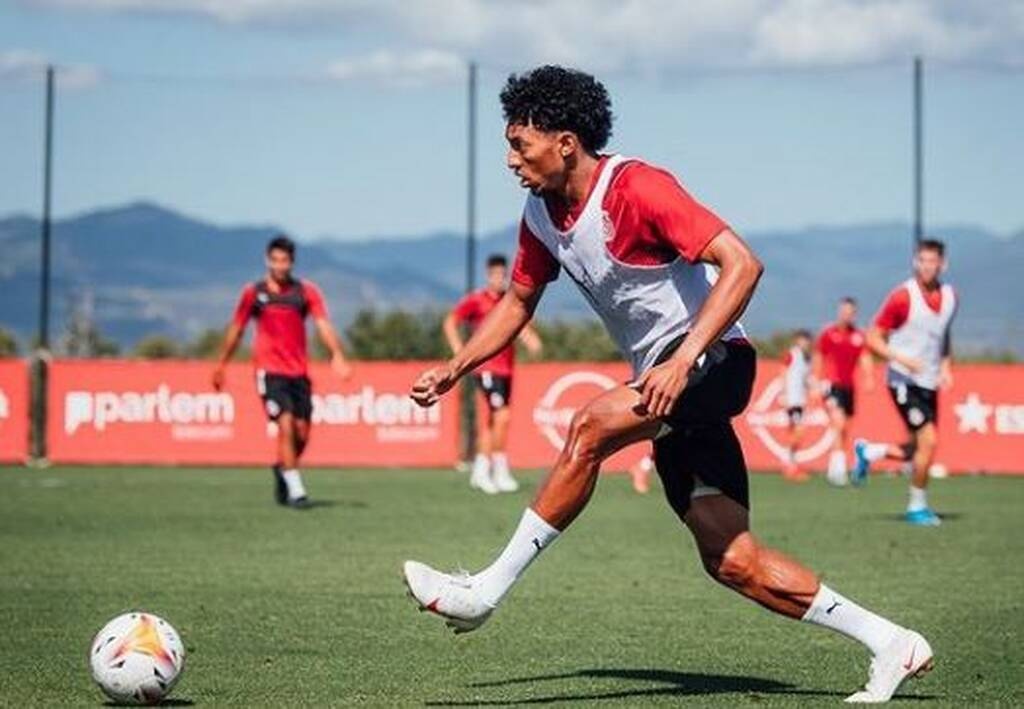 Ολυμπιακός: Σενάριο για Κολομβιανό αριστερό μπακ (photos)