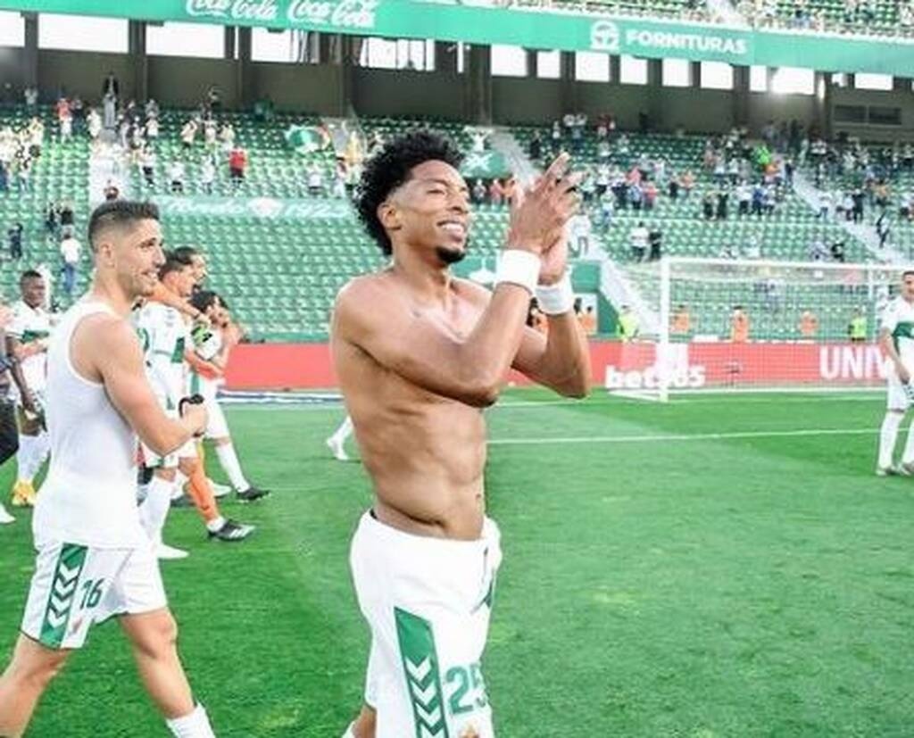 Ολυμπιακός: Σενάριο για Κολομβιανό αριστερό μπακ (photos)