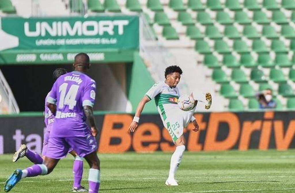 Ολυμπιακός: Σενάριο για Κολομβιανό αριστερό μπακ (photos)