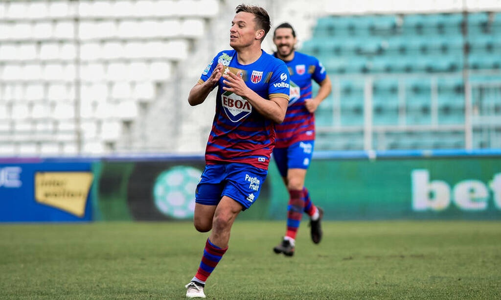 Σοκ στον Βόλο: Μεγάλη ζημιά με Ριένστρα