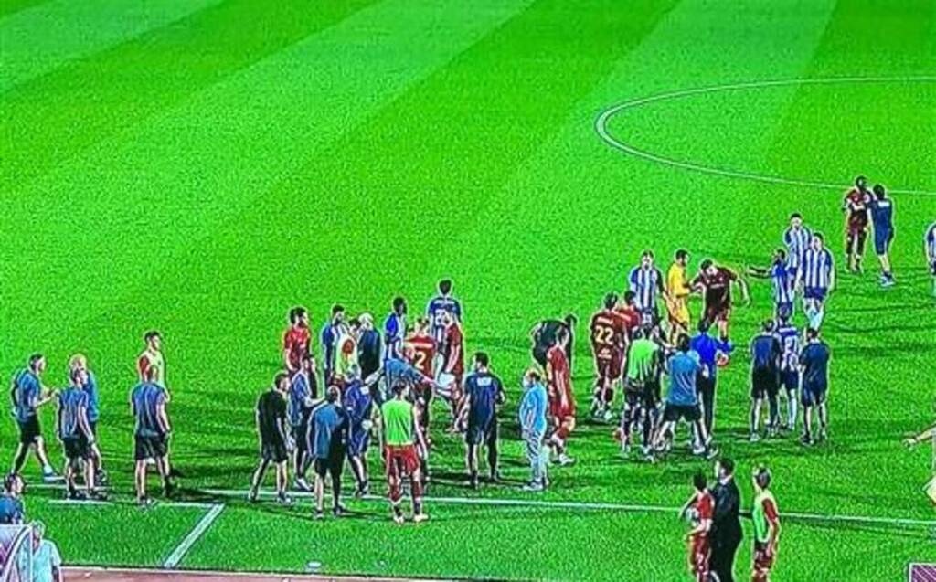 Χαμός με Πέπε, Μικιταριάν - Στα χέρια παίκτες της Πόρτο και της Ρόμα σε φιλικό! (video+photos)