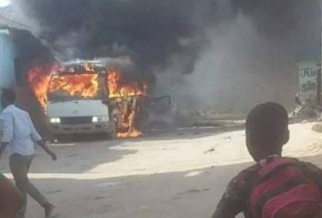 H τρομοκρατία χτύπησε και το ποδόσφαιρο - Πέντε νεκροί ποδοσφαιριστές (video+photos)