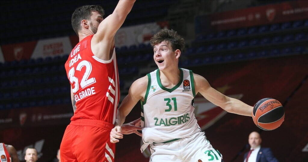 Γιοκουμπάιτις: Ψηφίζει «Μπλαουγκράνα» αντί NBA