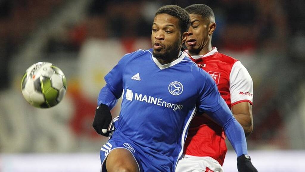 Θρήνος-Ποδοσφαιριστής δολοφονήθηκε με μια σφαίρα στο κεφάλι!