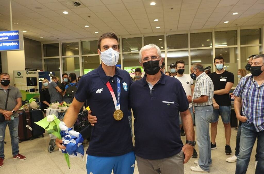 Ολυμπιακοί Αγώνες: Αποθέωση για τον «χρυσό» Ολυμπιονίκη Στέφανο Ντούσκο (photos+video)